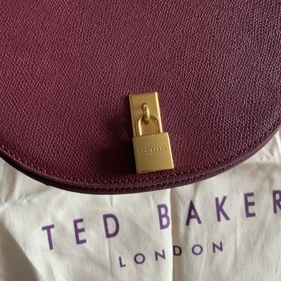 Ted Baker Leather Saddle Crossbody Bag w/ Logo Padlock - Picture 6 of 6
